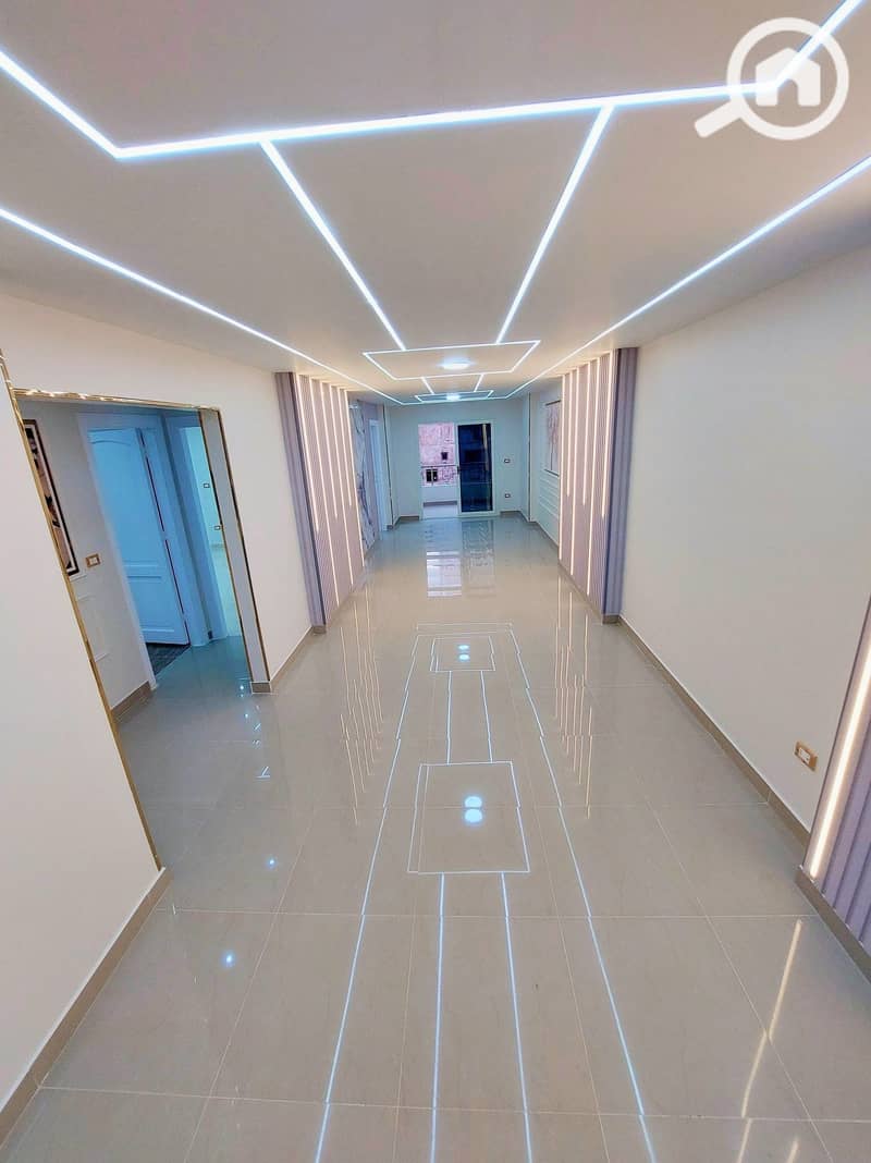 9 559525254_24949836514633438_2335648251949778665_n. jpg