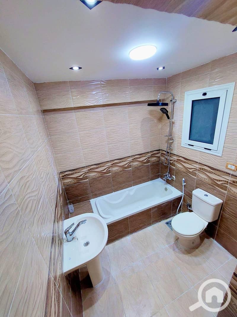 10 560287790_24949897791293977_7784454796354283996_n. jpg