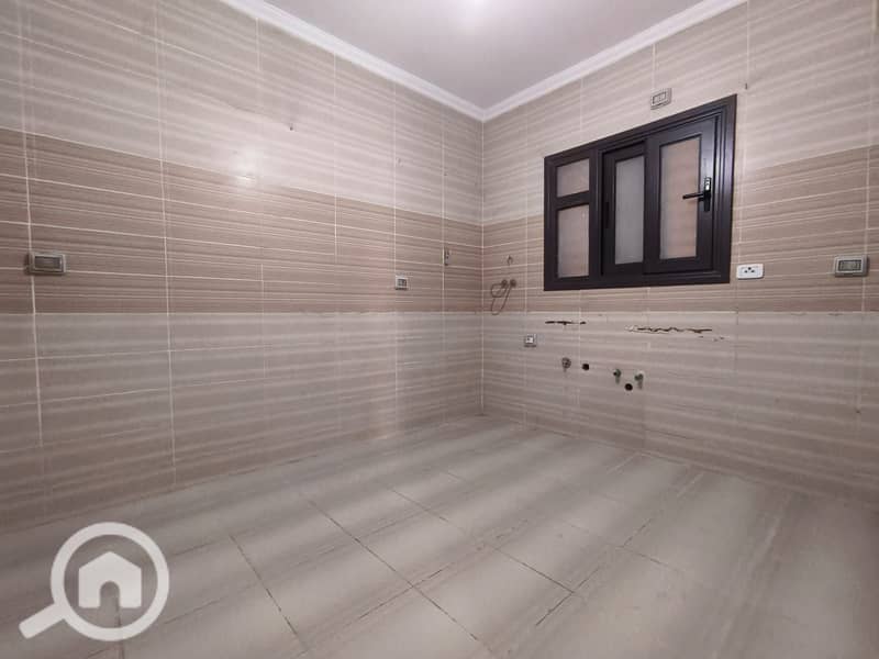 6 9987cb2f-4310-4bbe-b964-584bedd8a2e4. jpg