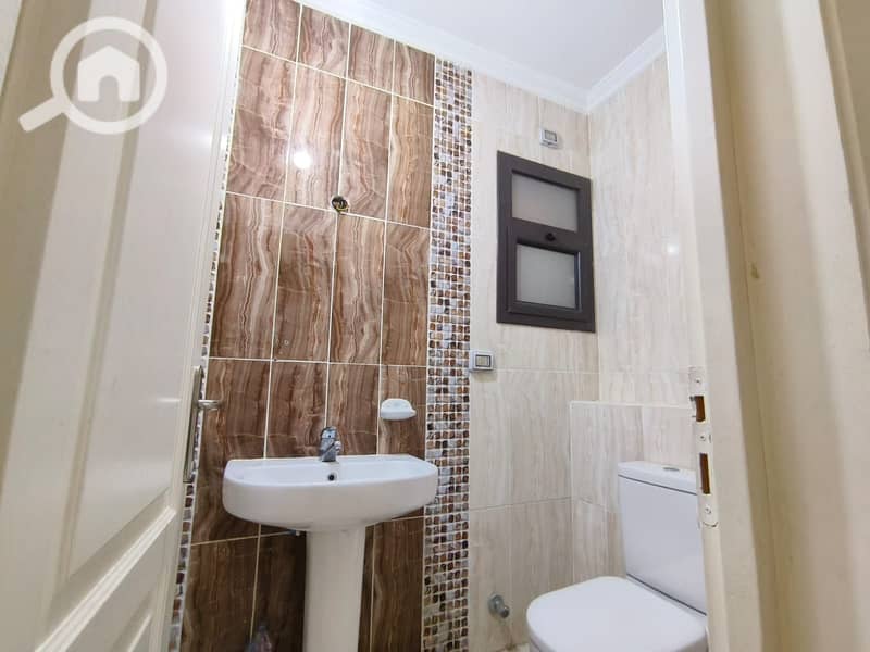 10 f43921a8-e051-417e-871f-ebb2dc434a8a. jpg