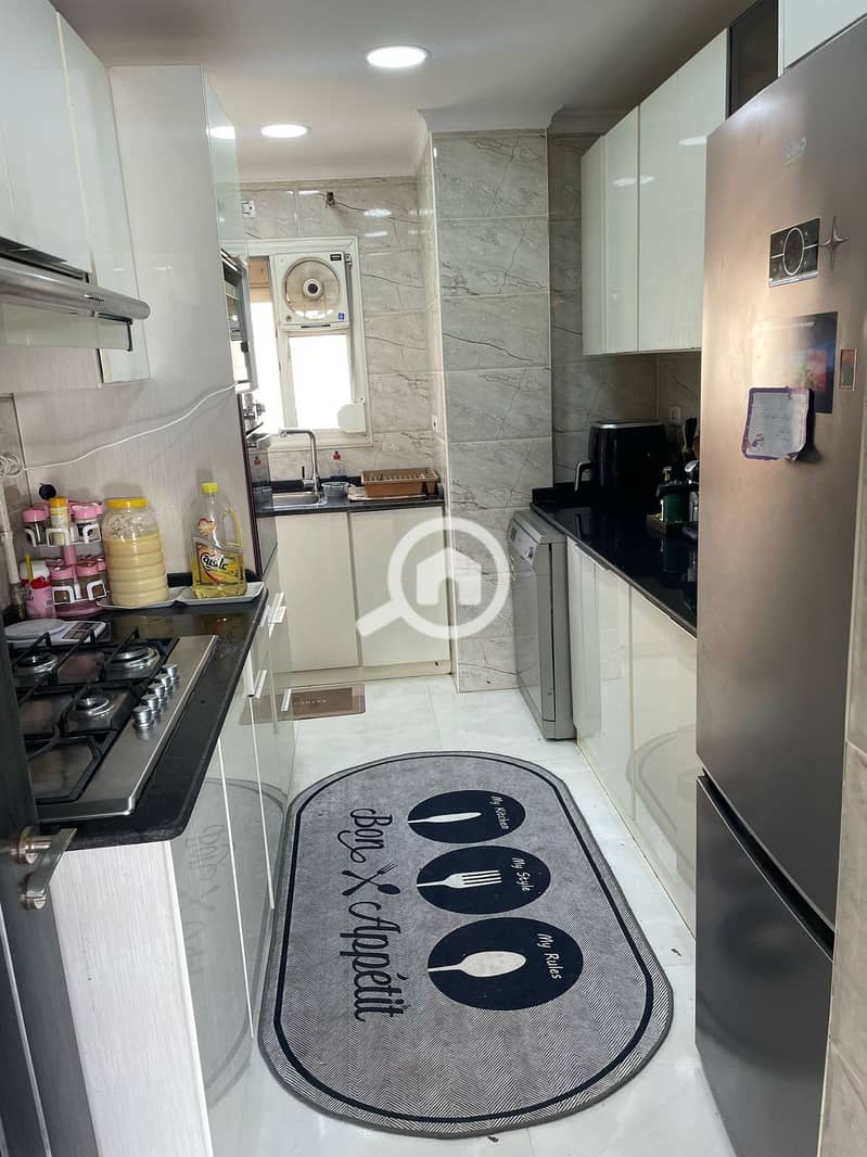 5 8af95a28-14c0-4511-b5d8-c784c2876e04. jpg