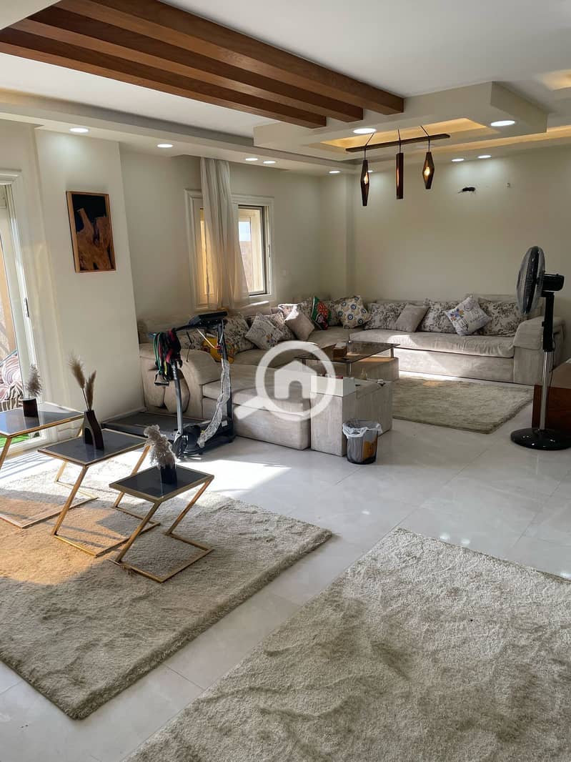 15 e411e1eb-5198-4194-b980-cf6bd524fb9c. jpg