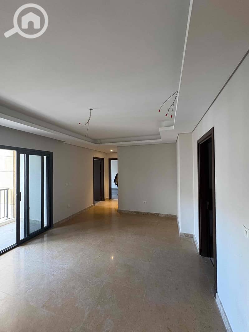 2 9b9404e6-5695-4e44-83a5-5791b8a767dc. jpg