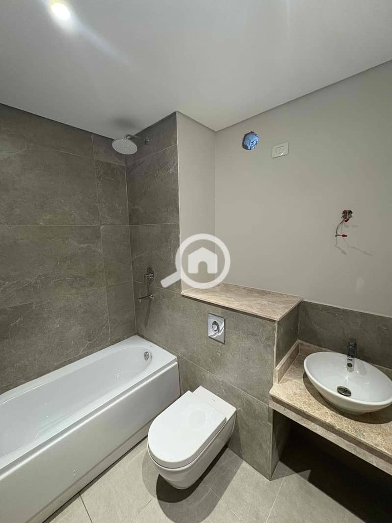 6 2cb628c6-b3bb-4287-8d21-9ac546daeba6. jpg