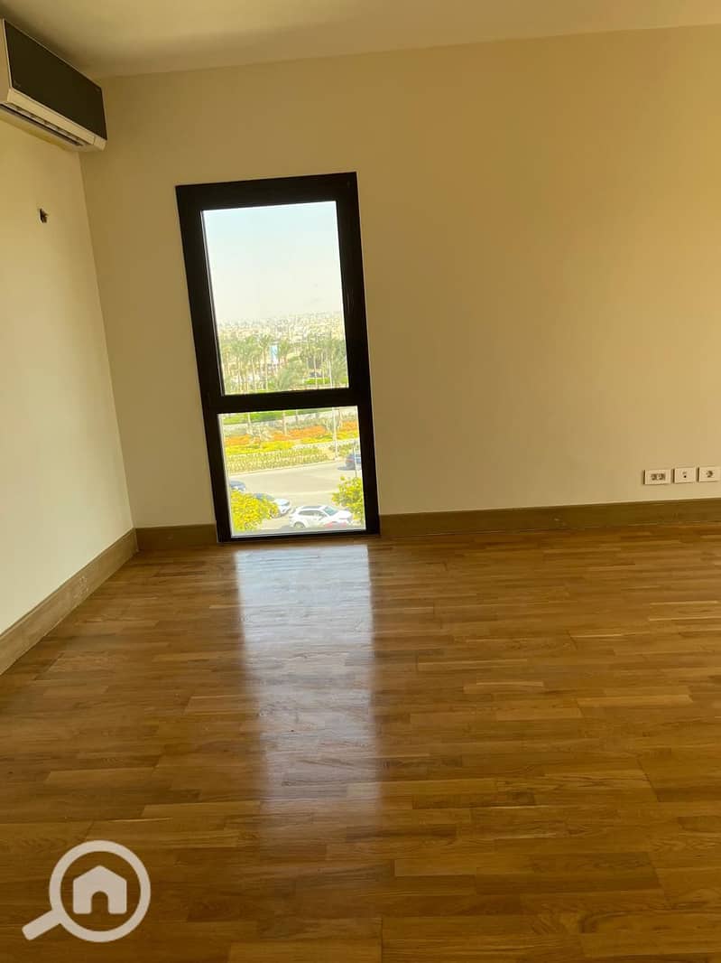 6 WhatsApp Image 2025-11-17 at 11.45. 08 PM. jpeg