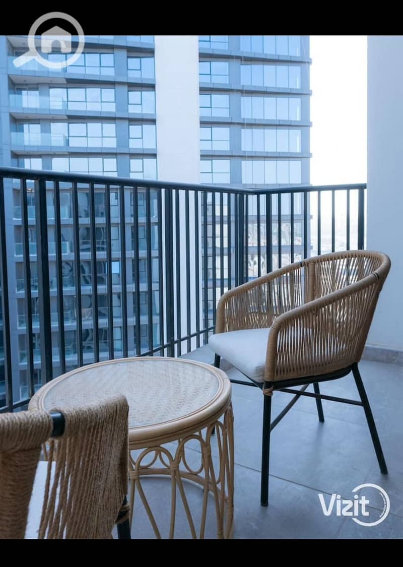 3 9fe6ea96-ac68-4ead-8d50-d231f2d78f42. jpg