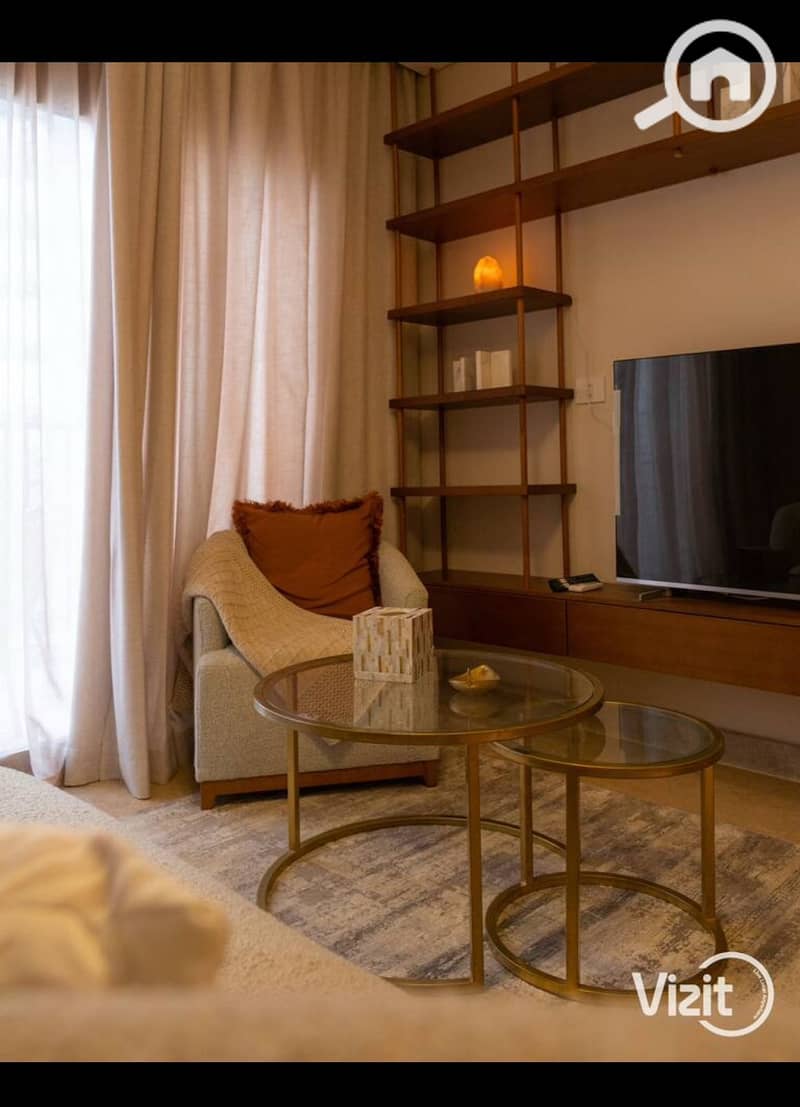 24 da2140cb-9503-44b7-9e57-3c64b0062c84. jpg