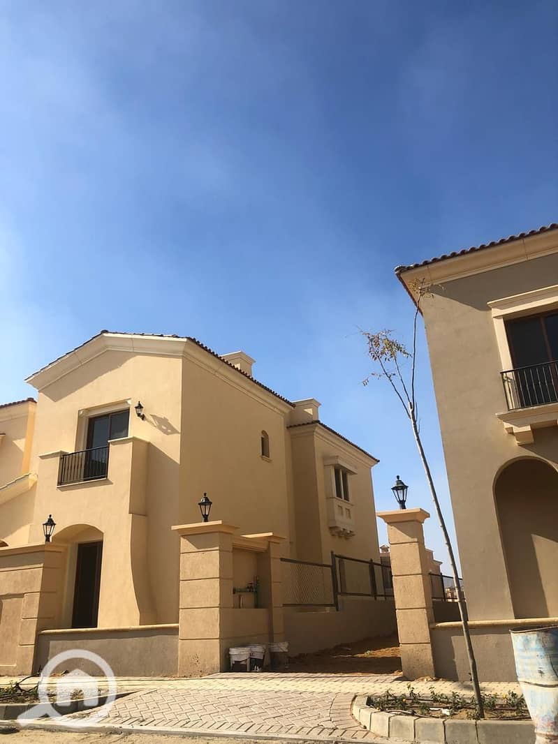 12 da0e6530-38d1-4375-96ee-db71e7be02c6. jpg