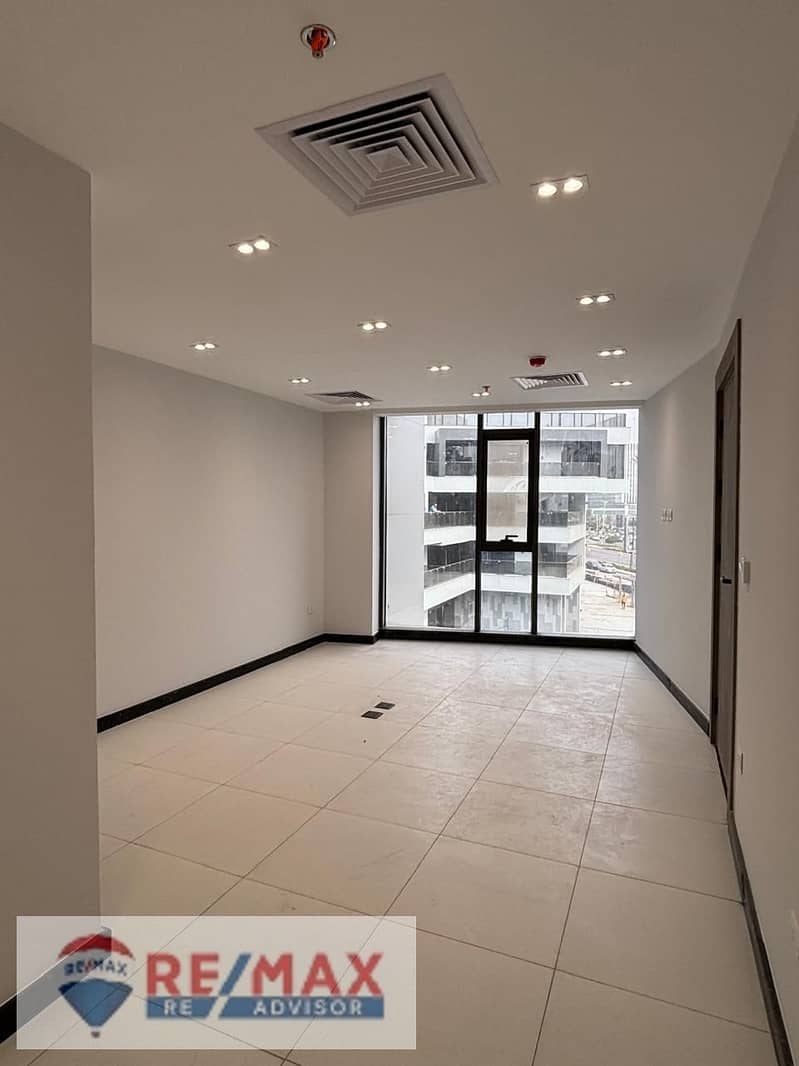 4 WhatsApp Image 2025-12-28 at 2.37. 13 PM (1). jpeg