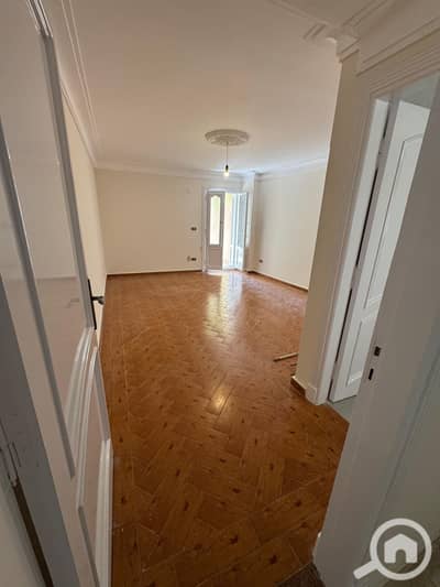 3 Bedroom Flat for Rent in Stanley, Alexandria - 1c170111-e9ab-4ae8-a6fe-ccf3e51e972a. jpg