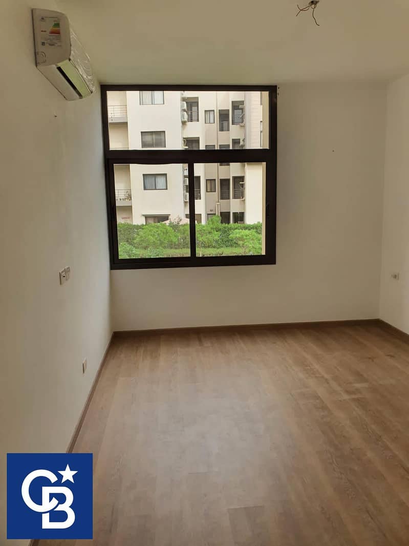 5 489276213_2975368075974700_2583024904187393357_n. jpg