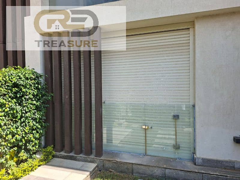 27 WhatsApp Image 2025-12-17 at 5.16. 32 PM. jpg