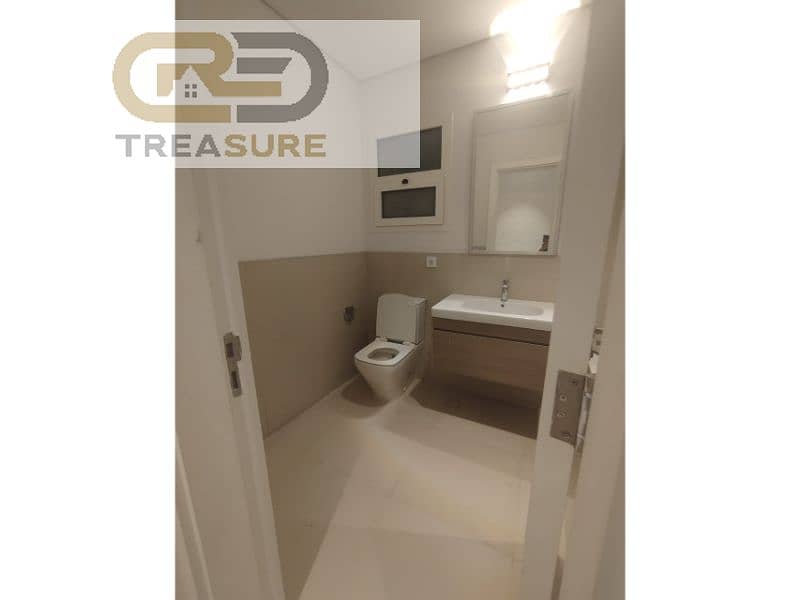 8 WhatsApp Image 2025-12-28 at 1.34. 31 PM (1). jpg