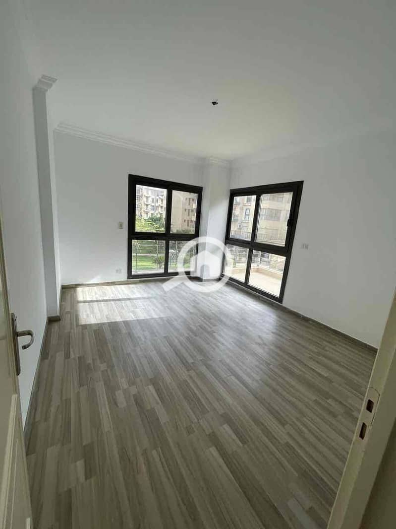 6 3e11463d-c826-4bd0-9353-32f16aeb0336. jpg