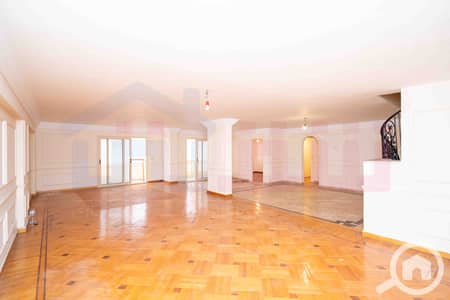 4 Bedroom Duplex for Rent in Saba Pasha, Alexandria - DSC04412. jpg