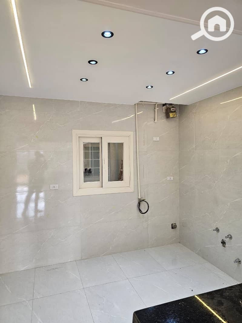 4 11b76b33-cf88-43e1-ab71-b599daa5ca25. jpg