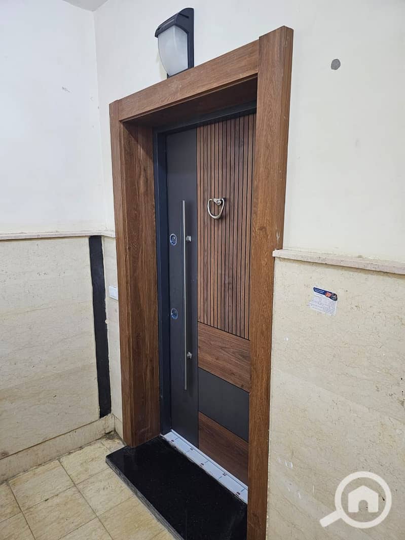 11 c99577e5-8a38-400a-98cf-d4ff5b35066d. jpg