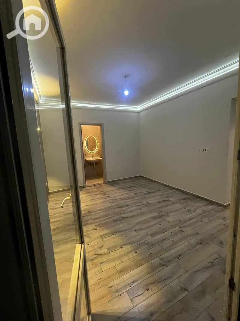 5 WhatsApp Image 2025-12-28 at 2.48. 52 PM. jpeg