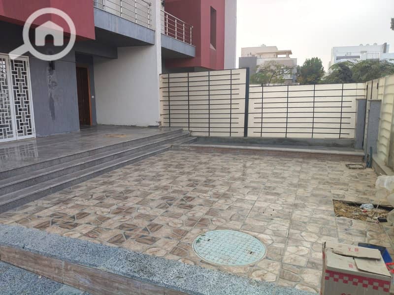 3 bc9866ba-fb10-48d3-bd9d-7bee31ad1461. jpg