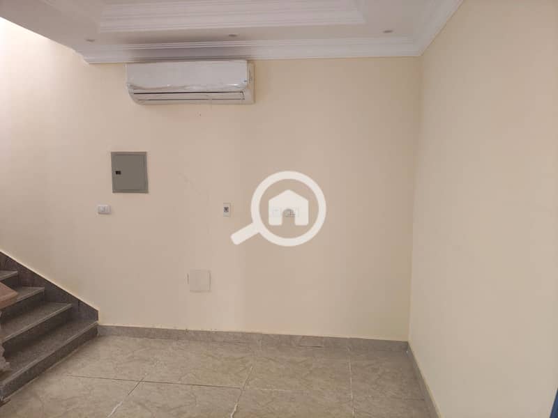 11 9e8f284e-c332-4d28-824c-98e1c3ca4a64. jpg