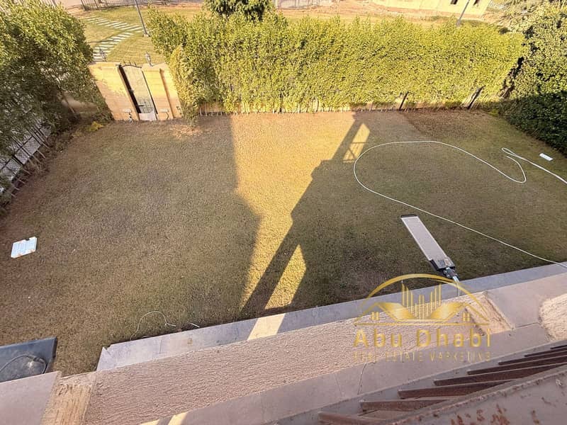 9 27bce2d3-3e8f-46dc-8347-d6c568d9cea0. jpg