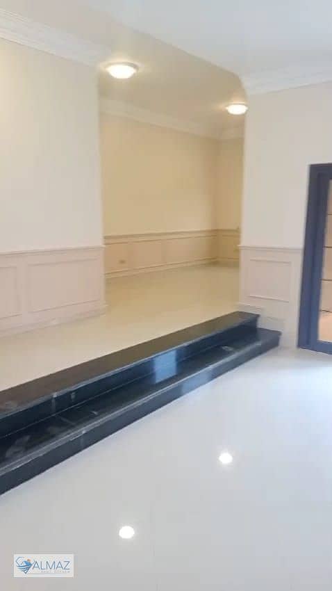 35 WhatsApp Image 2025-12-28 at 3.18. 30 PM. jpeg