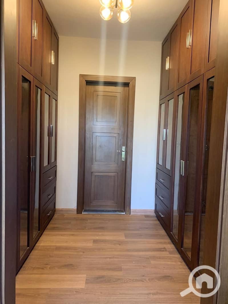 13 7b399ee7-ddde-499a-8a93-7c67f205e45d. jpeg