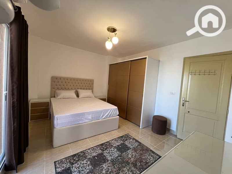 5 a4fa6fb5-b045-453a-9a18-b9544abc8171. jpg