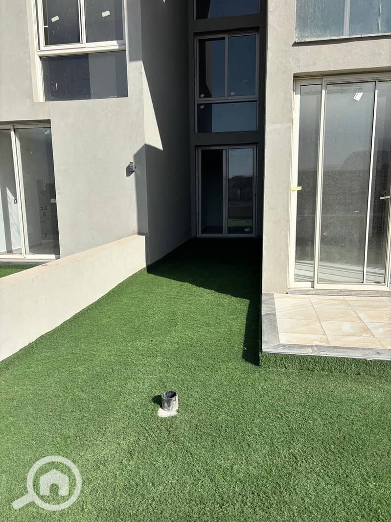 4 WhatsApp Image 2025-12-28 at 13.19. 08 (1). jpeg