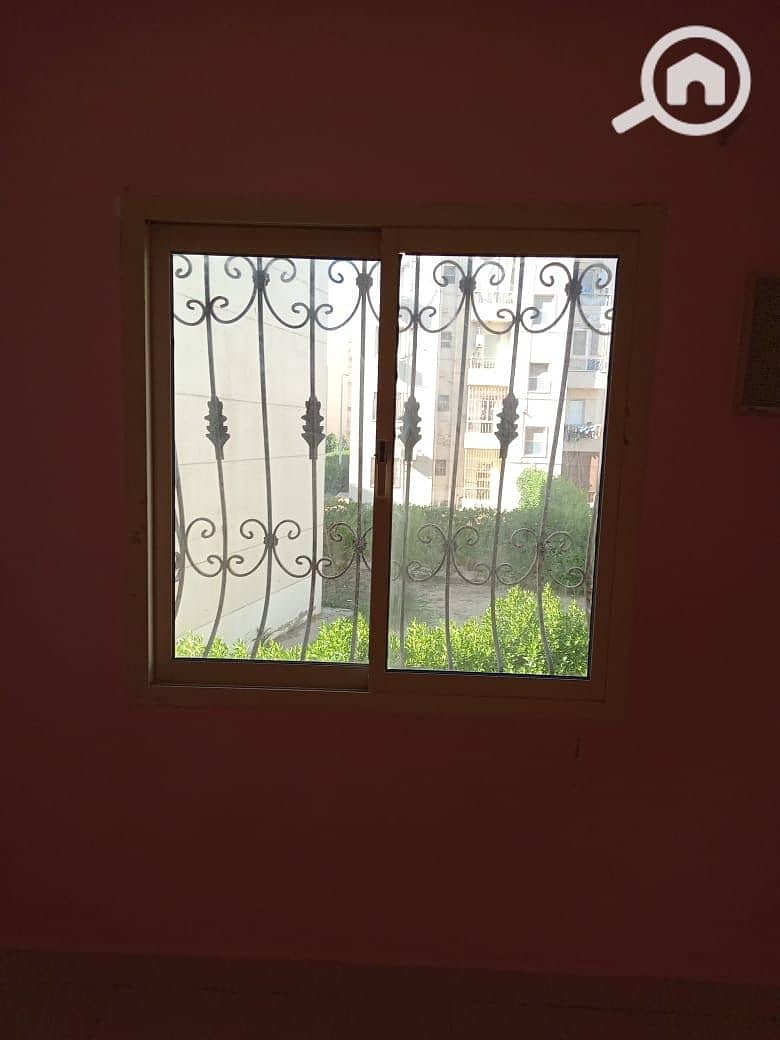 2 063e6038-cfa5-4b25-8f75-57d981e48c05. jpeg