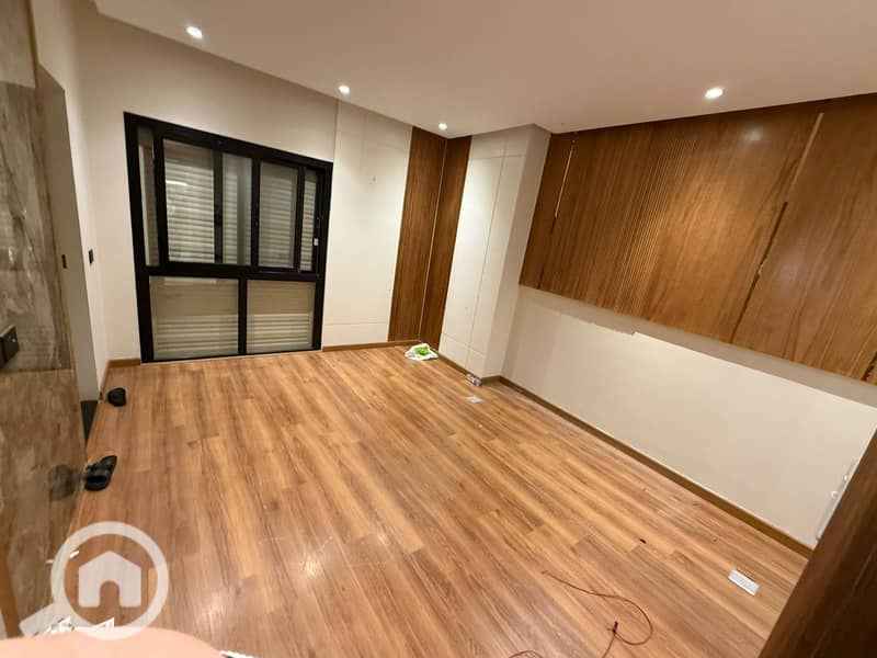 3 1e7ba34c-128f-4513-bf43-56641f2747c5. jpg