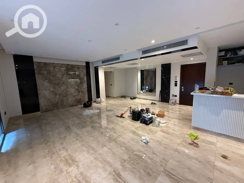 9 acb70179-c13b-49b9-bc0b-fb0e9408fd44. jpg