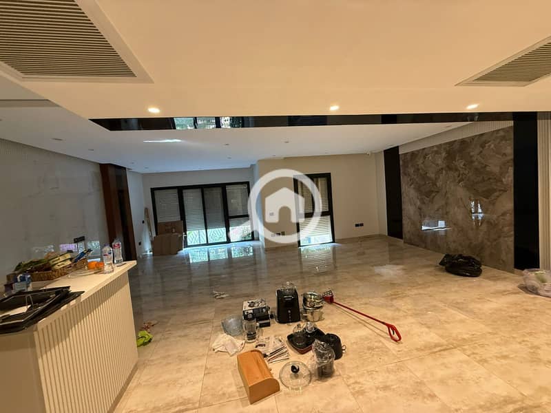 12 ef5f736e-fe3e-4bb4-8188-903ff6ac9270. jpg