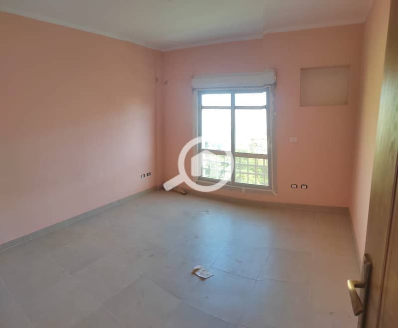 7 WhatsApp Image 2025-12-27 at 16.09. 45 (1). jpeg