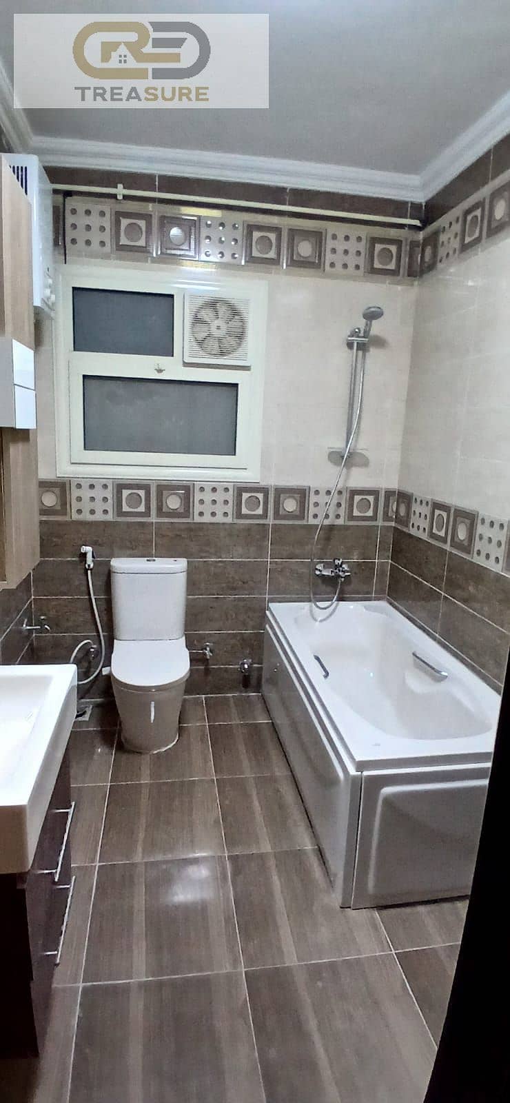 12 WhatsApp Image 2025-12-28 at 4.13. 44 PM (2). jpeg