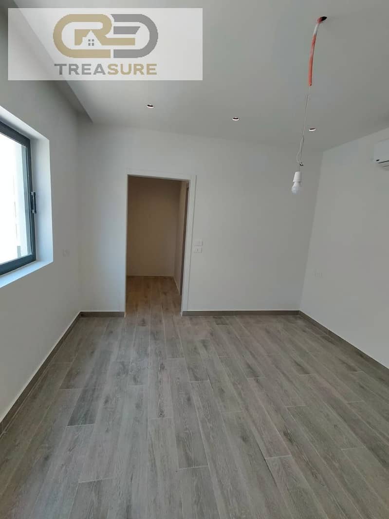 3 WhatsApp Image 2025-12-28 at 4.16. 38 PM. jpeg