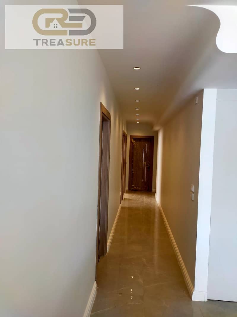 5 WhatsApp Image 2025-12-28 at 4.16. 39 PM (2). jpeg