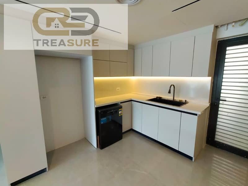 6 WhatsApp Image 2025-12-28 at 4.16. 38 PM (3). jpeg