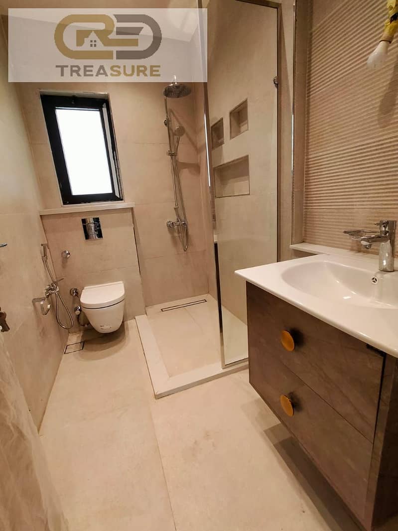 8 WhatsApp Image 2025-12-28 at 4.16. 38 PM (2). jpeg