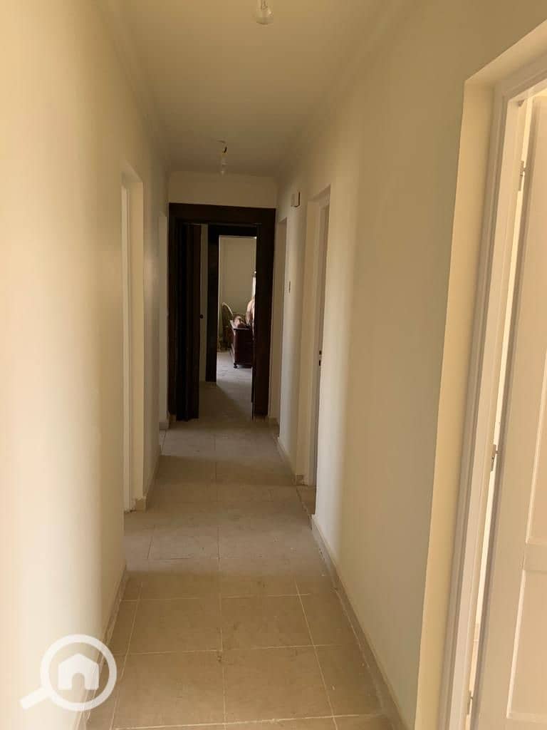 18 1dacc4e9-04e6-4848-bab1-0abf9b499496. jpg