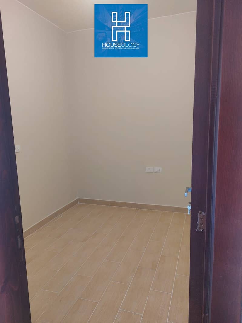 3 WhatsApp Image 2025-12-21 at 15.45. 33 (1). jpeg