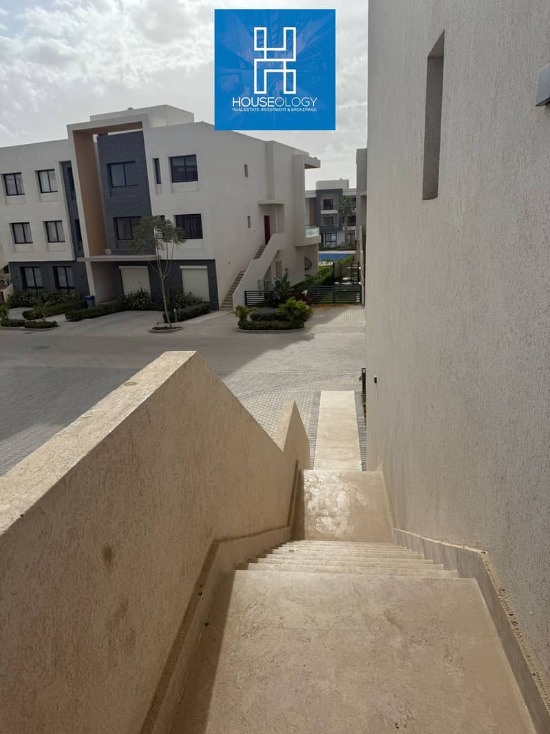 4 WhatsApp Image 2025-12-16 at 13.25. 00. jpeg