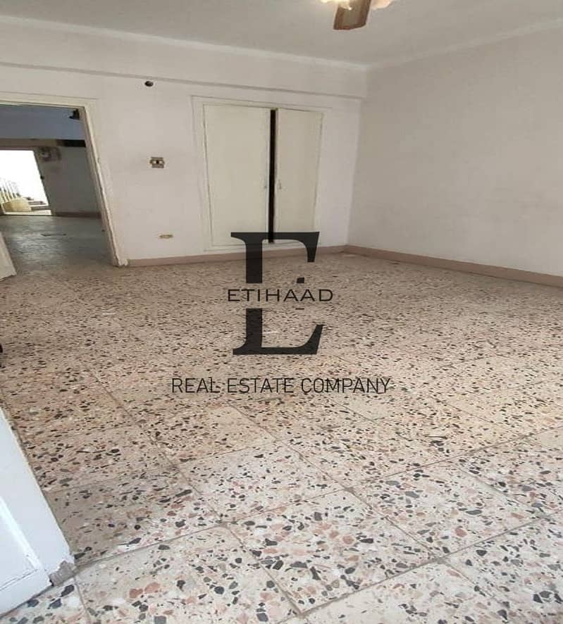 4 7476b1bf-dca5-42af-8a7d-d2fd19340b11. jpeg