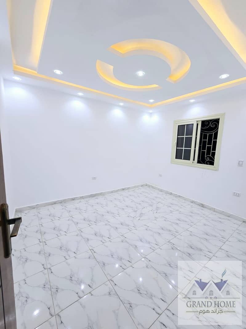 6 b04f3040-1184-40b3-bf26-fdc84d8d6c0d. jpg