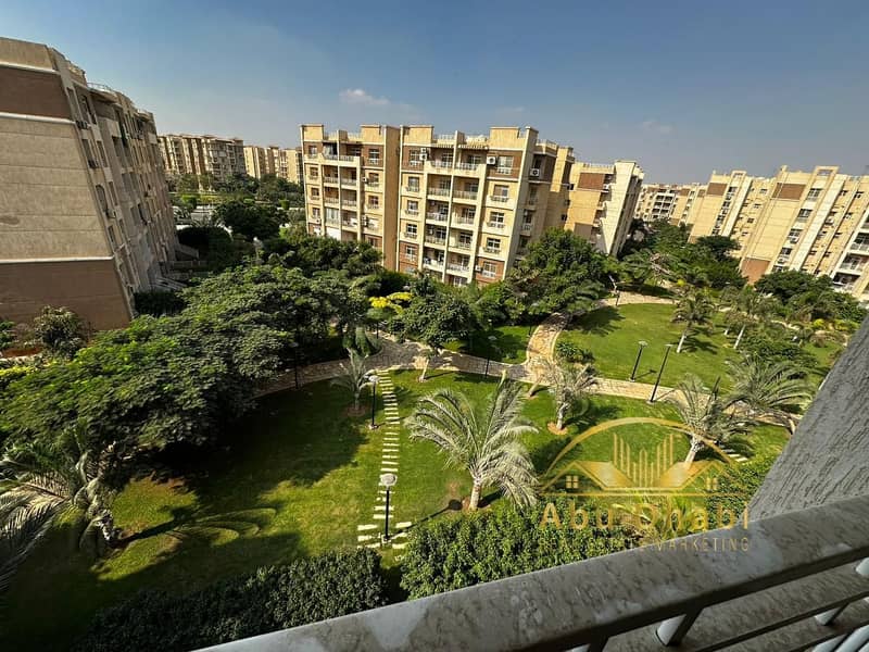 2 86f61092-167c-43e2-afd1-16f36db5d431. jpg