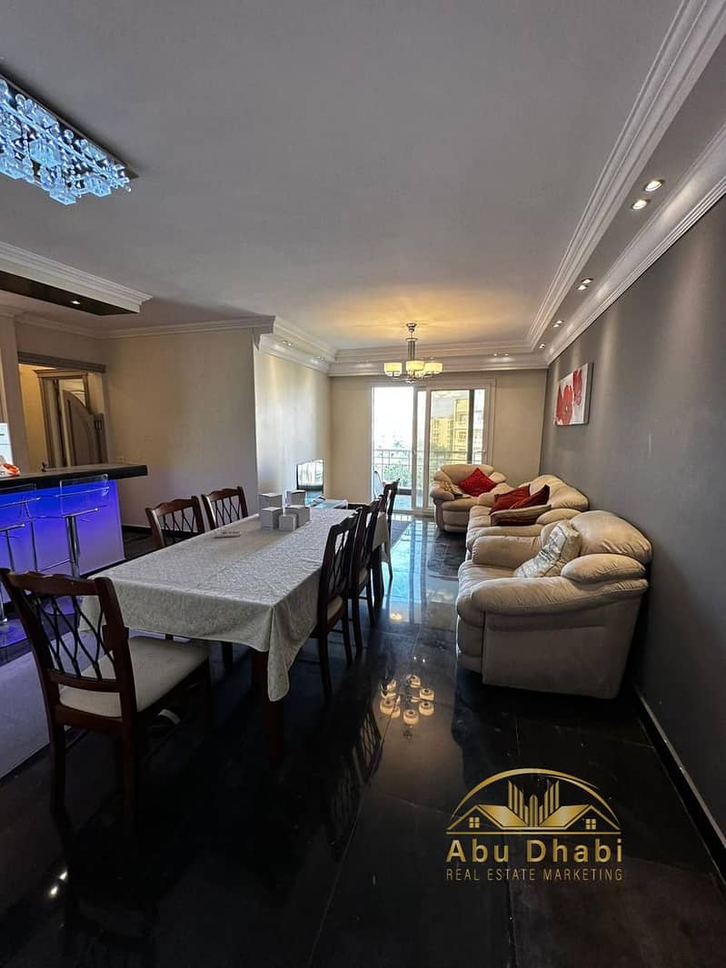 3 84703e8c-8528-4ab9-9ec2-bfa84b12cbab. jpg