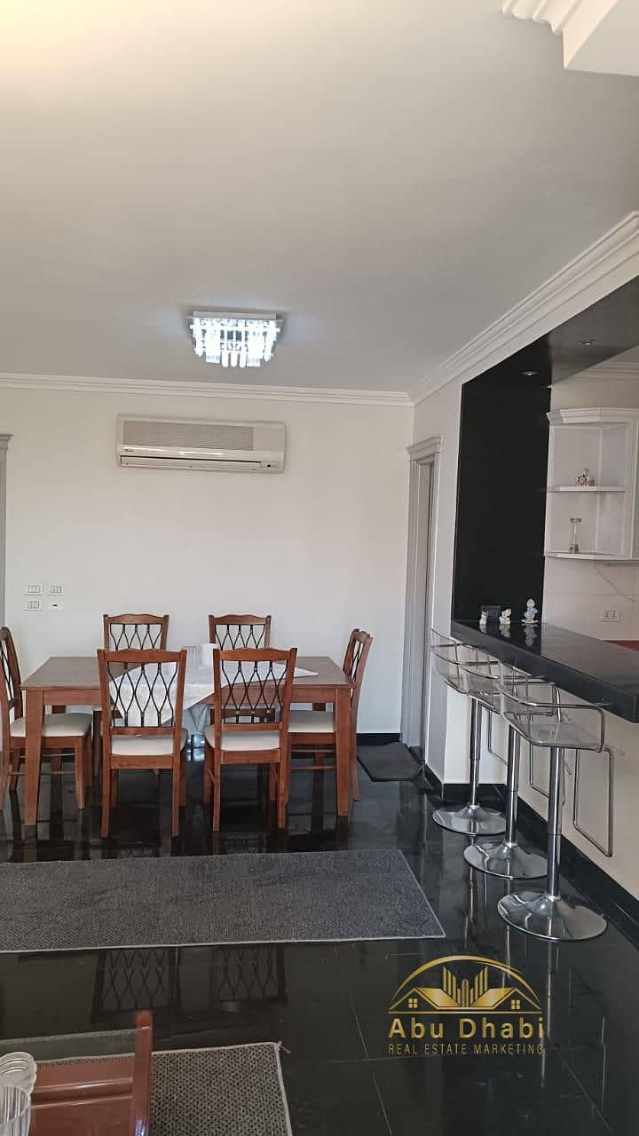 5 b772bd37-d18b-47a9-af29-460ea9d49009. jpg