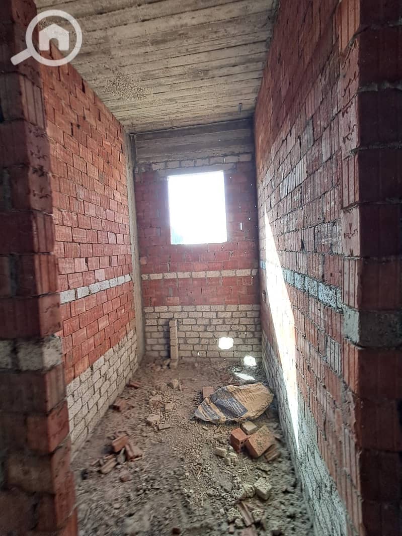 14 10cbe60e-62fc-47b3-b3c1-ef9cc787cb7a. jpeg