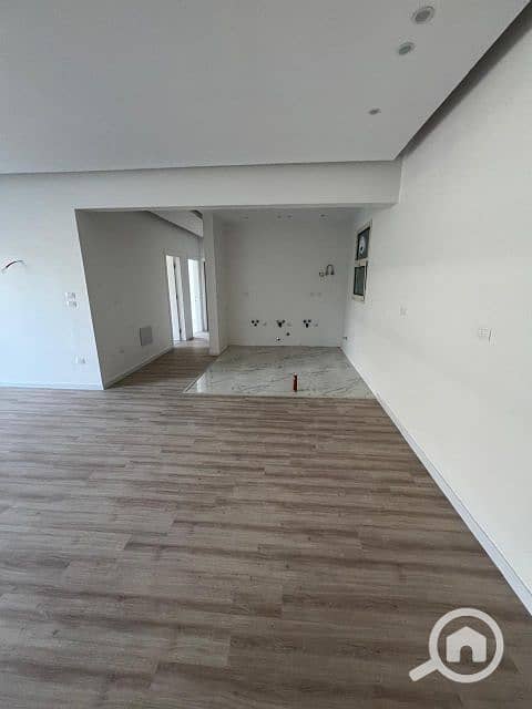 10 WhatsApp Image 2025-08-19 at 12.35. 15_6d4f1356. jpg