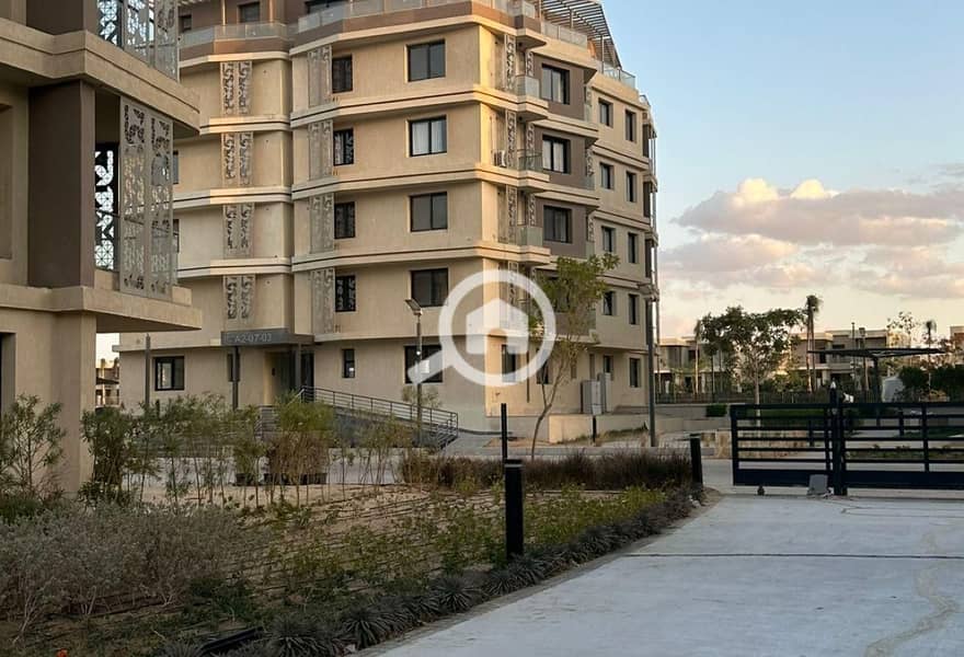 3 7748887-cc96bo. jpg